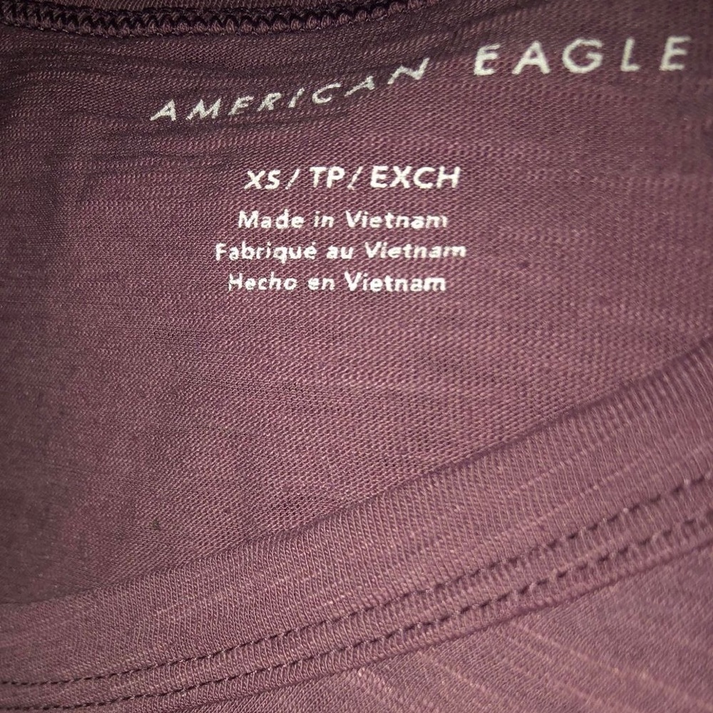 PINK basic V-neck tee - Picture 3 of 3